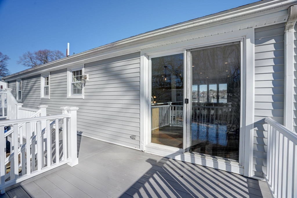24 Lake View Road Weymouth, MA 02189 - Photo 4 of 39 Gallery Image 4