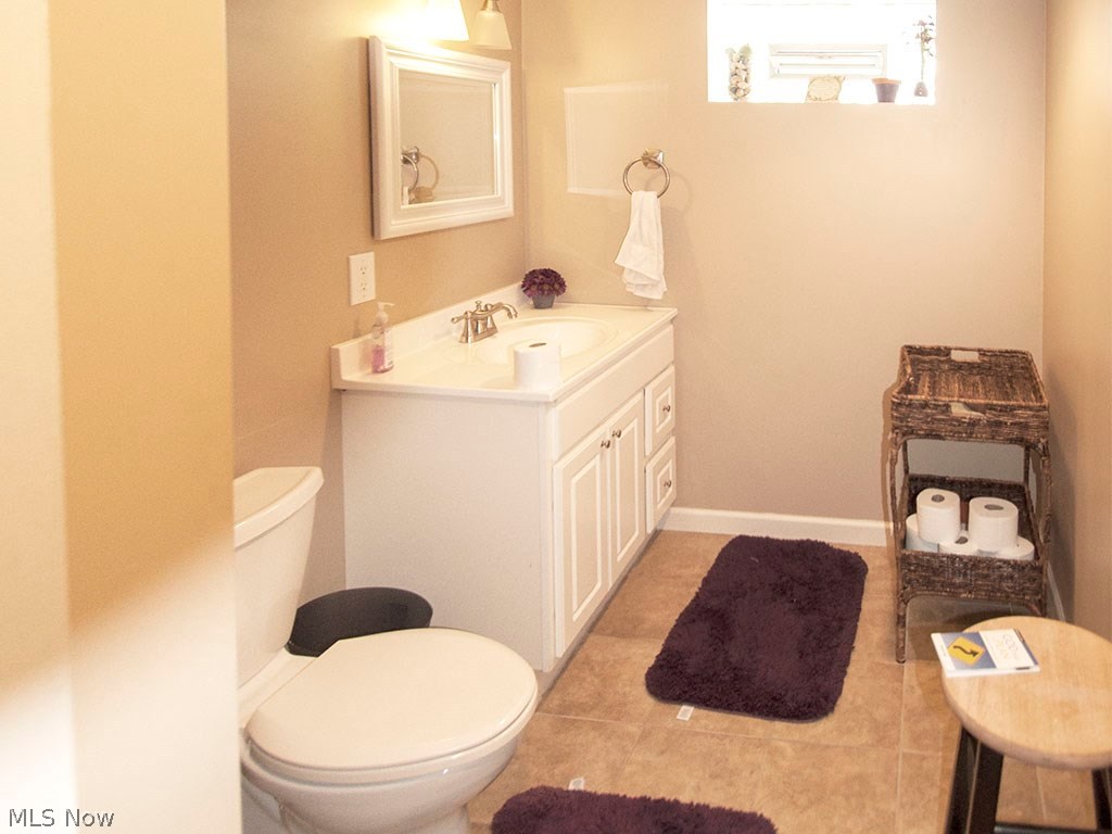 4564 East Berwald Road Cleveland, OH 44121 - Photo 12 of 16