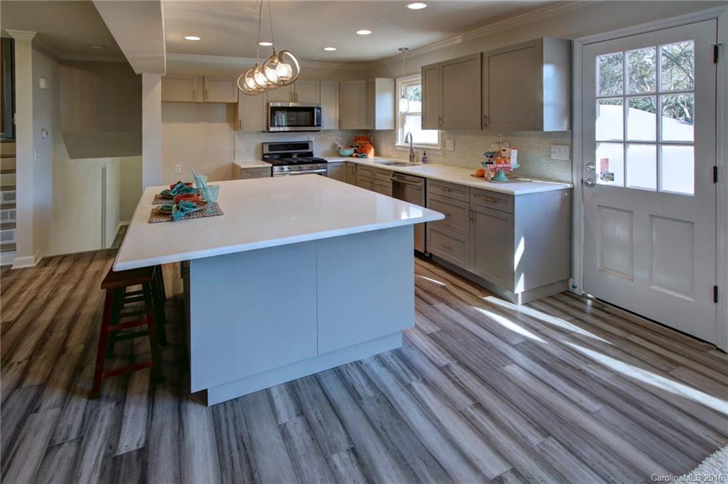 6317 Yellowood Road Charlotte, NC 28210 - Photo 4 of 22 Gallery Image 4