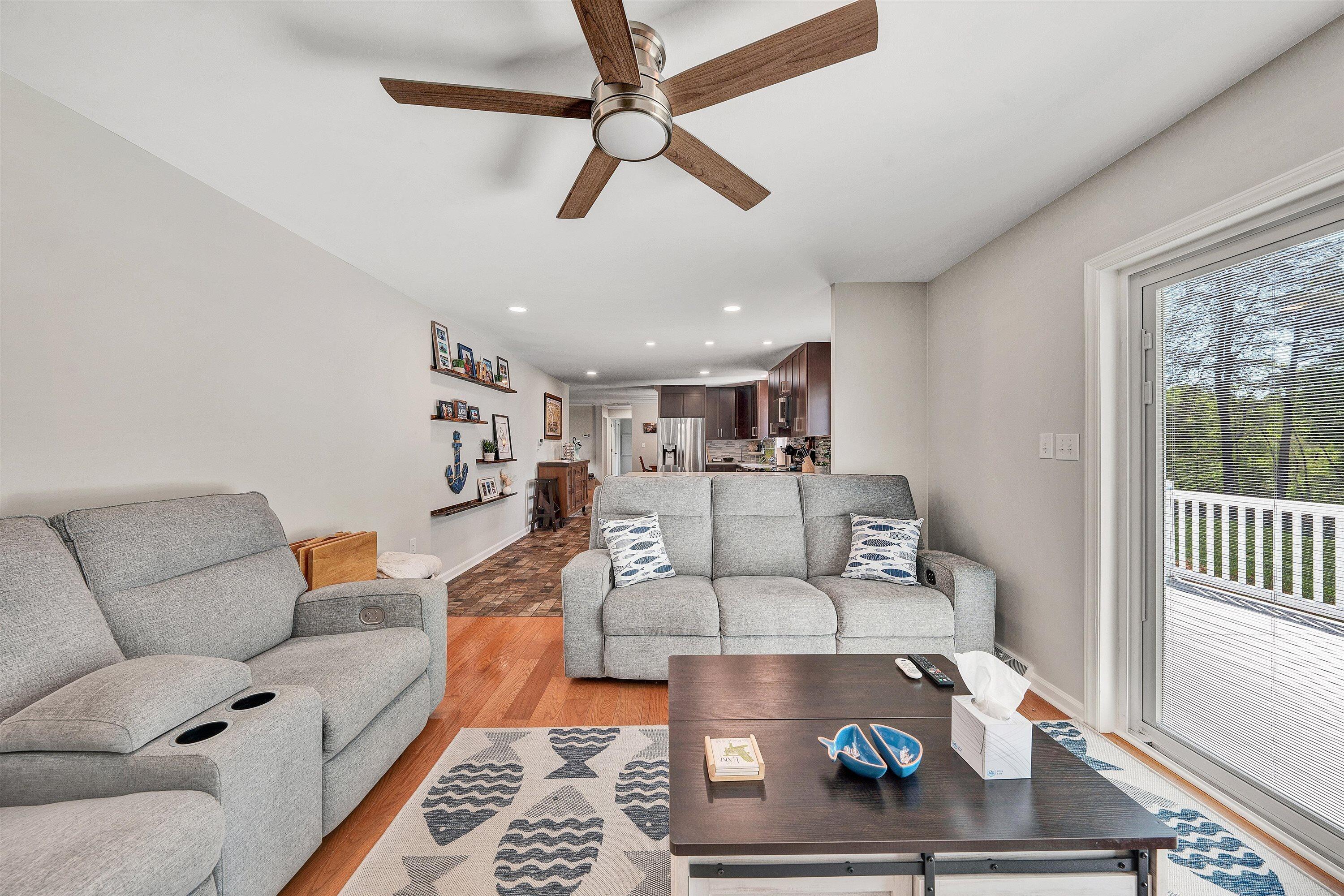 414 Mallard Cove Road Moneta, VA 24121 - Photo 15 of 51 15-DSC00245