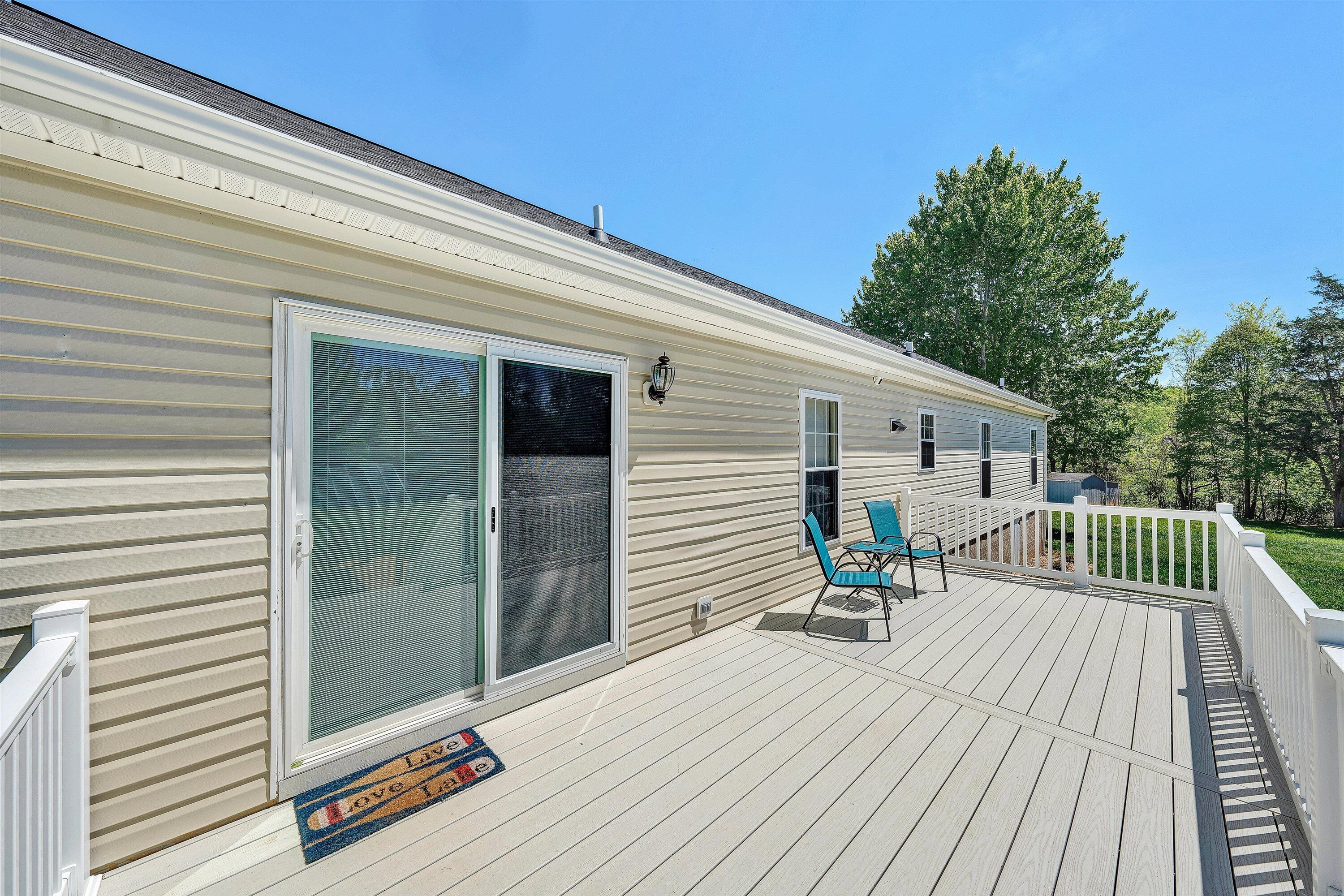 414 Mallard Cove Road Moneta, VA 24121 - Photo 26 of 51 27-DSC00284
