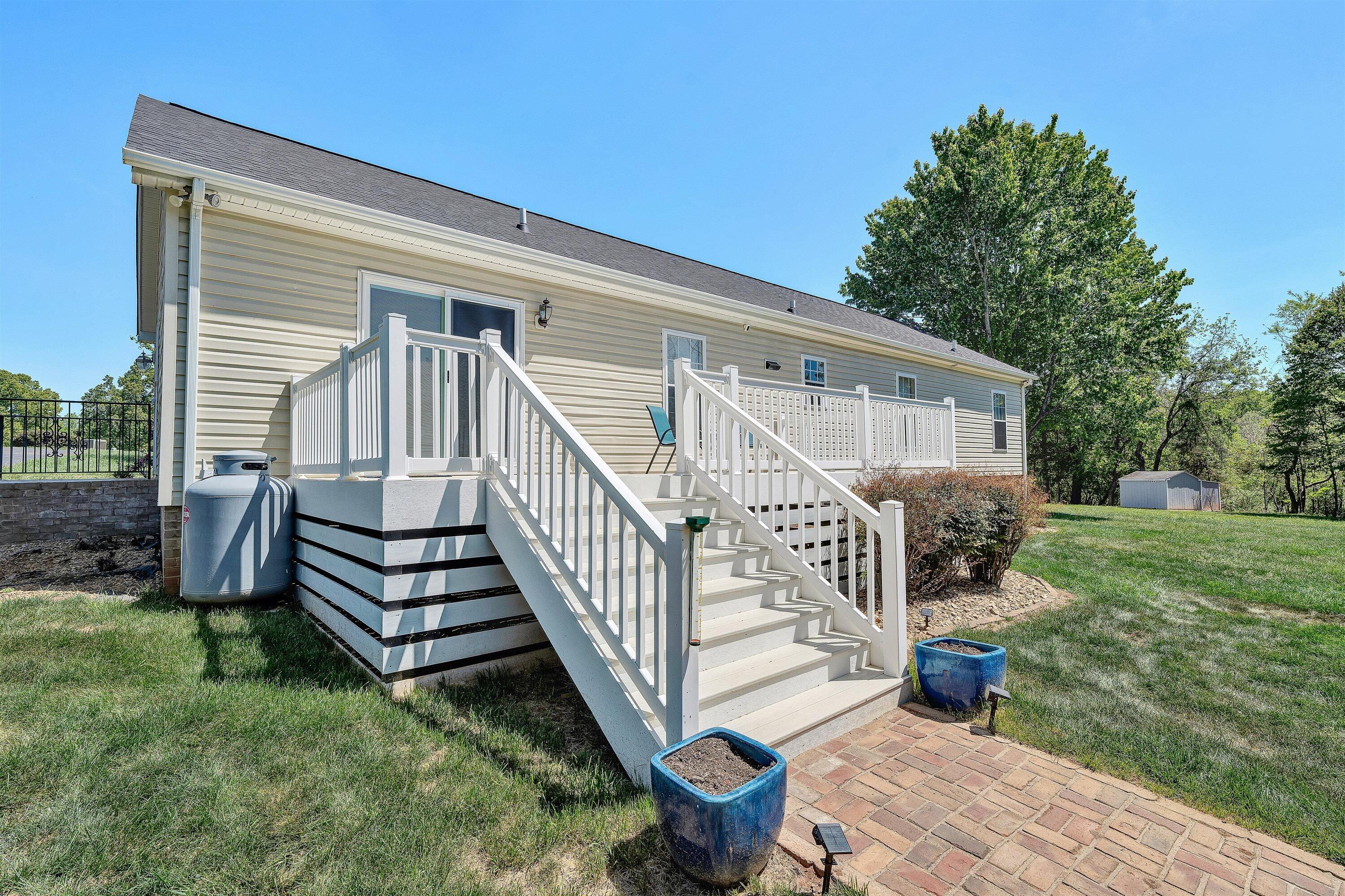 414 Mallard Cove Road Moneta, VA 24121 - Photo 35 of 51 37-DSC00314