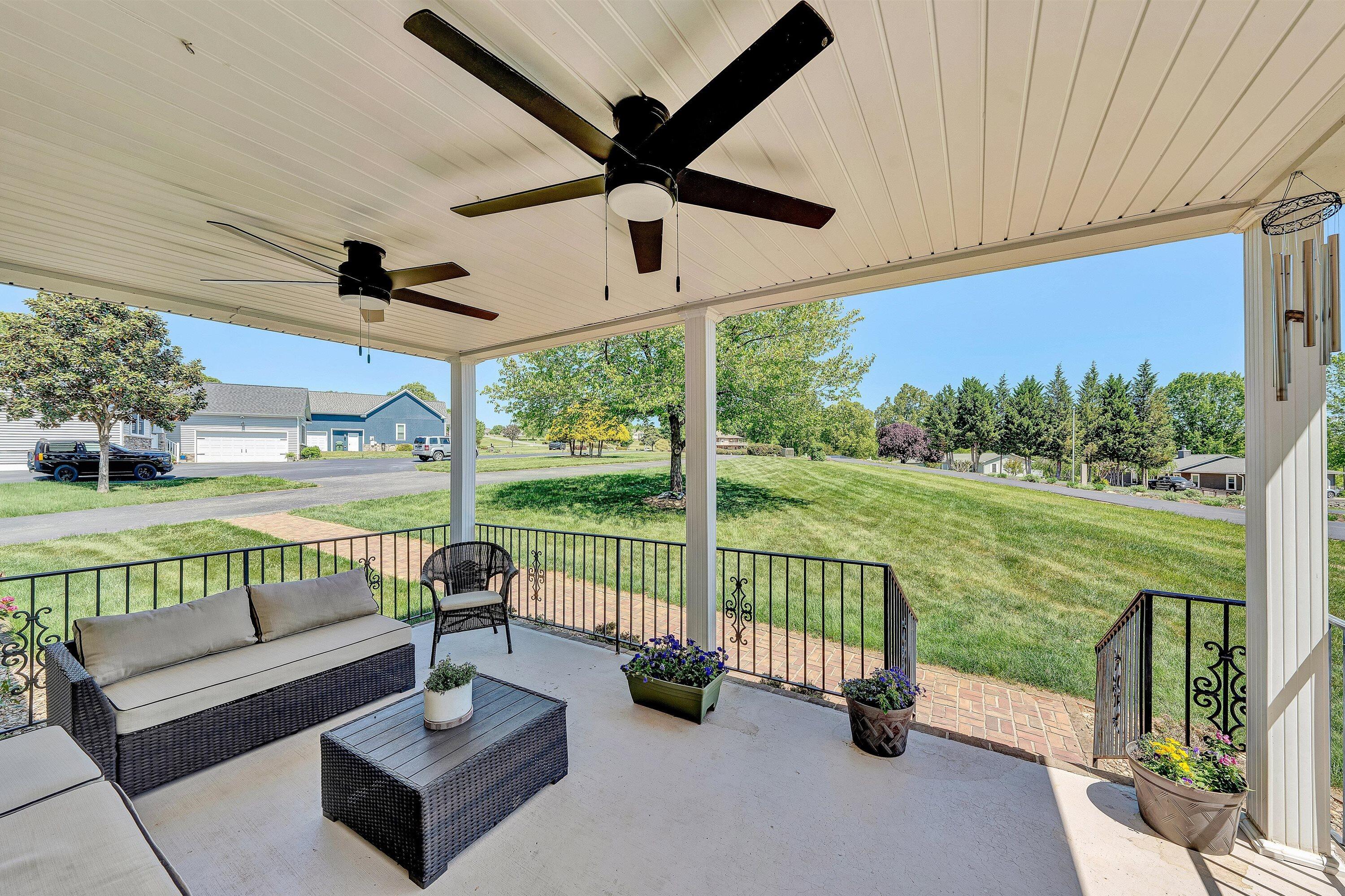 414 Mallard Cove Road Moneta, VA 24121 - Photo 5 of 51 05-DSC00203