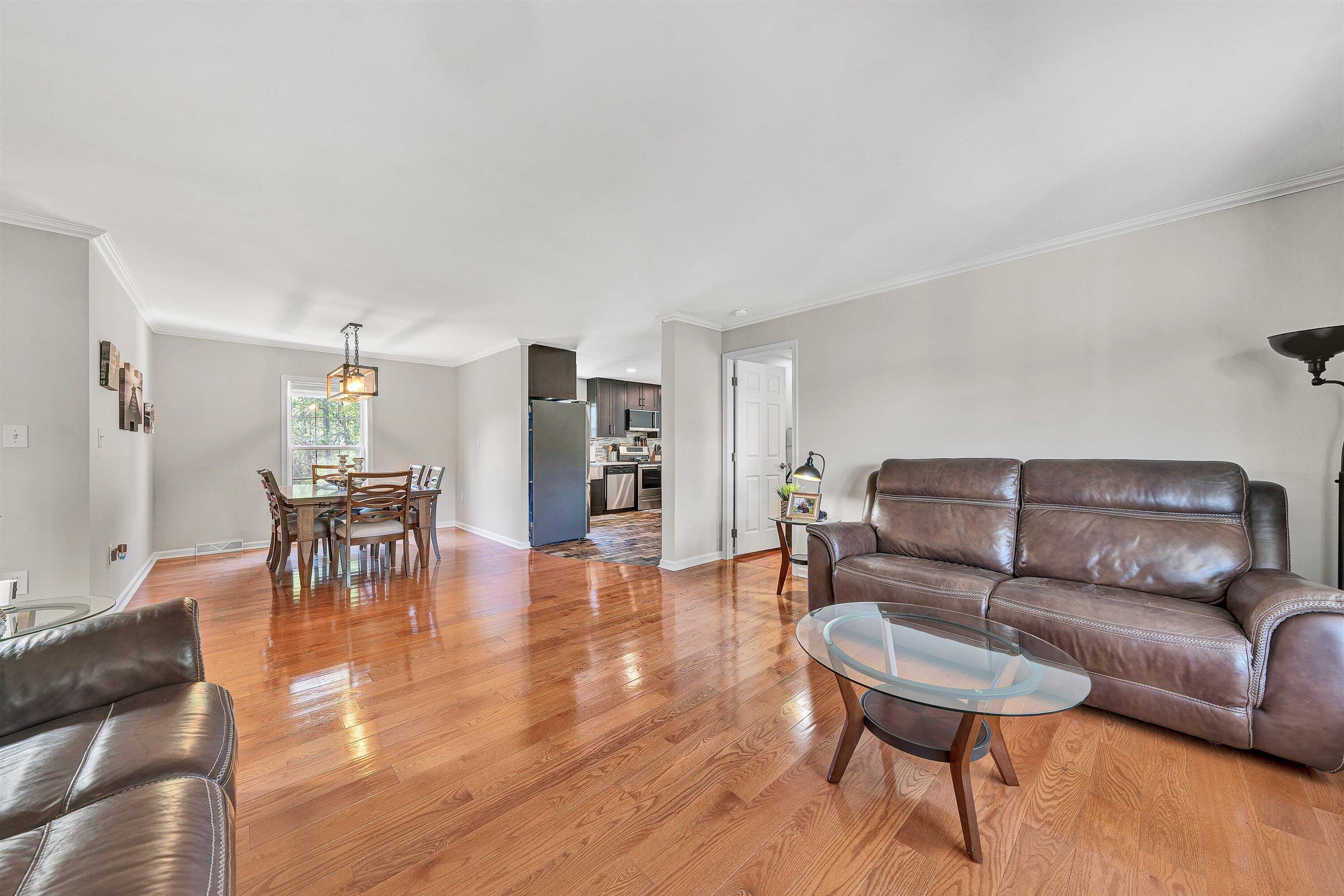 414 Mallard Cove Road Moneta, VA 24121 - Photo 6 of 51 06-DSC00221