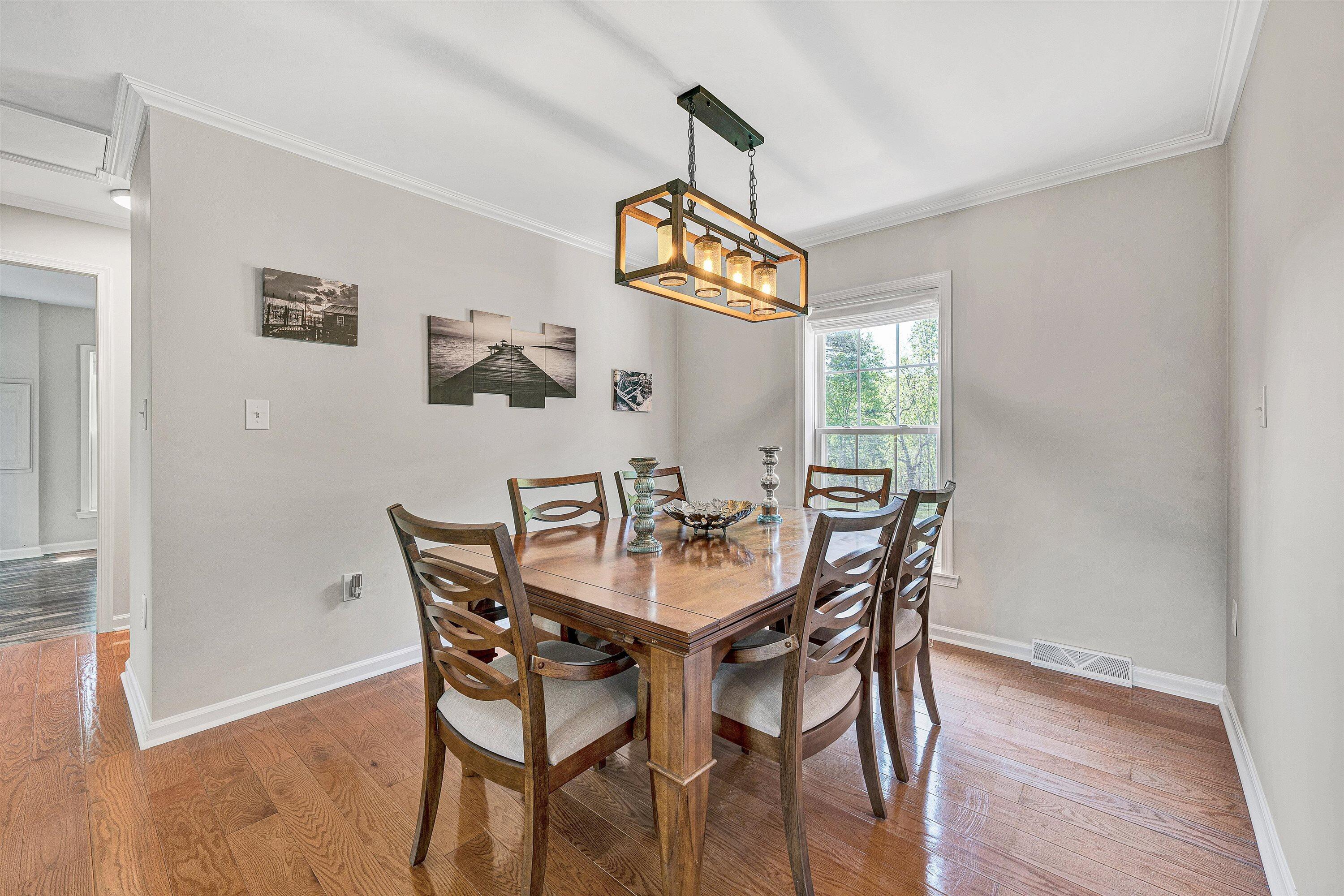 414 Mallard Cove Road Moneta, VA 24121 - Photo 8 of 51 08-DSC00227
