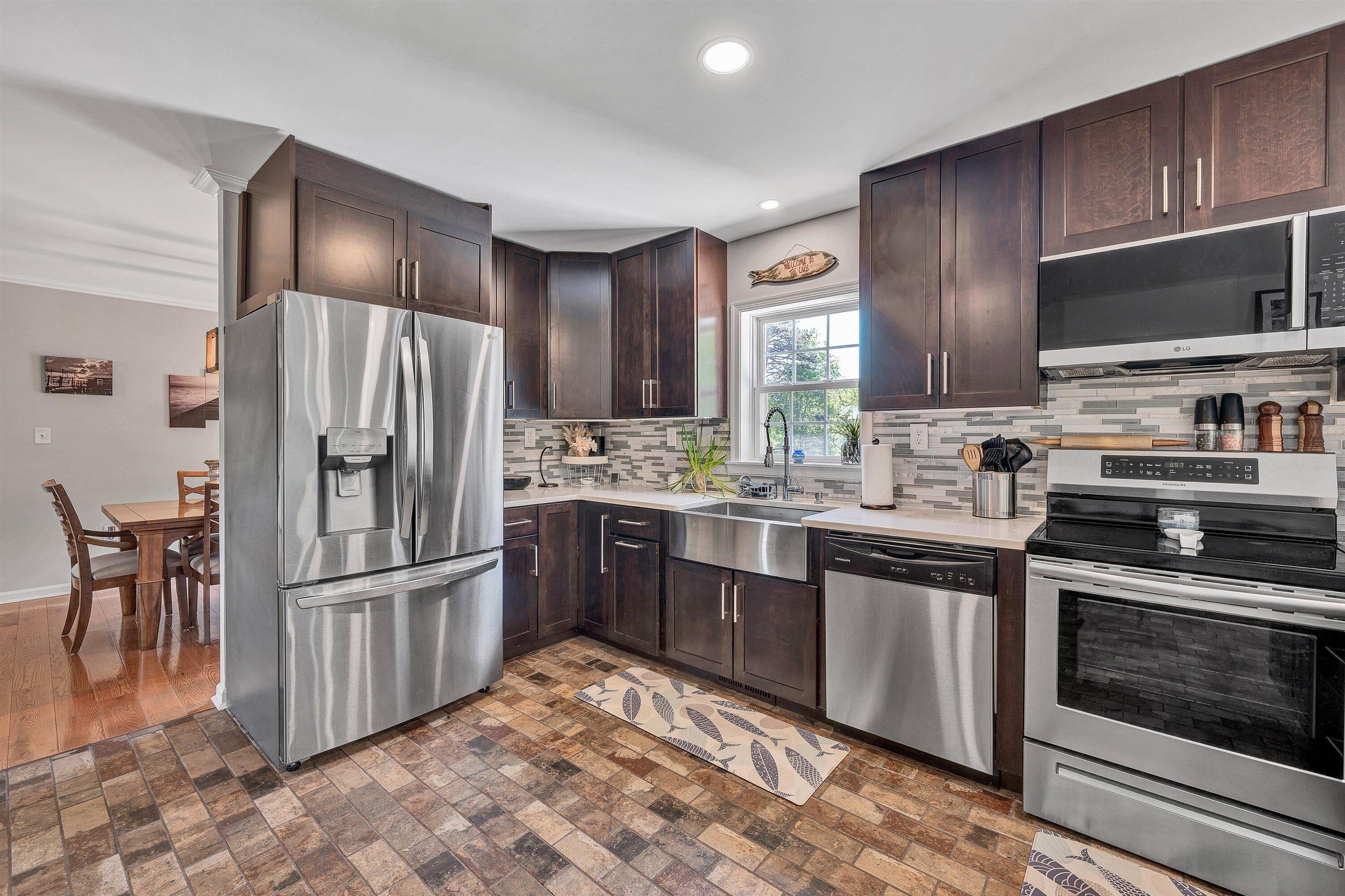 414 Mallard Cove Road Moneta, VA 24121 - Photo 10 of 51 10-DSC00233
