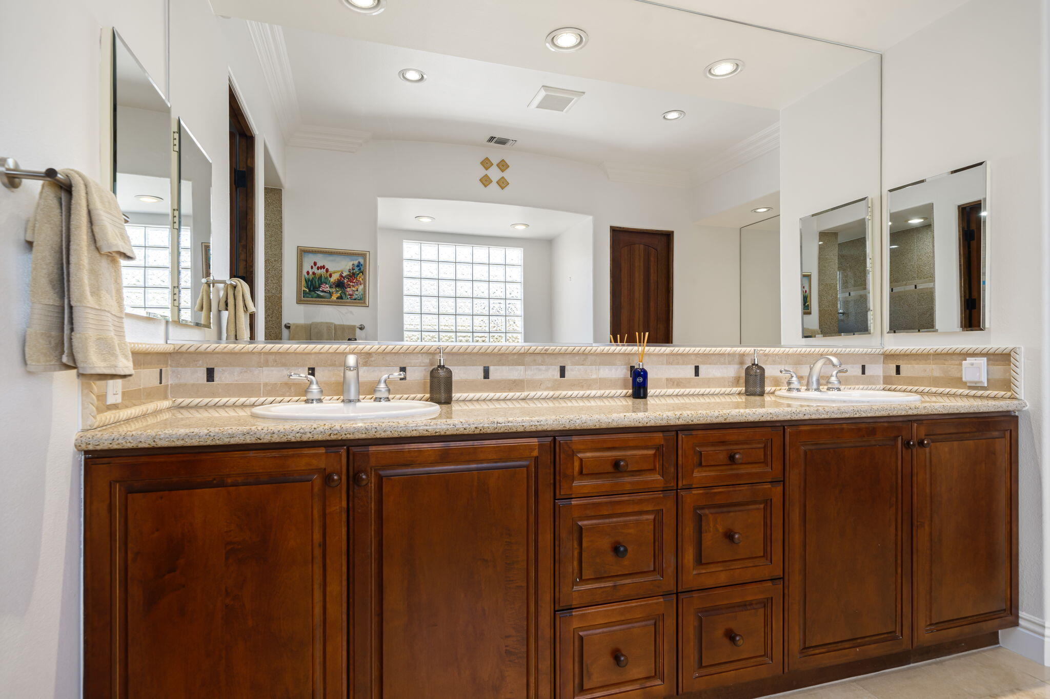 56985 Village Drive La Quinta, CA 92253 - Photo 37 of 73 88-web-or-mls-HKVillage_OPMG_0725_088