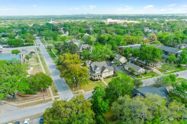 an aerial view of multiple house
