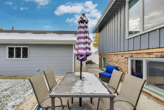 $385,000 | 2029 Louis Street, Melrose Park, IL 60164