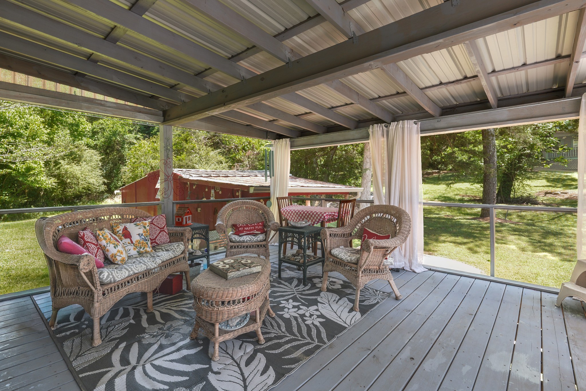 21 Lincoln Lake Road Kelso, TN 37348 - Photo 8 of 26 a outdoor space with furniture