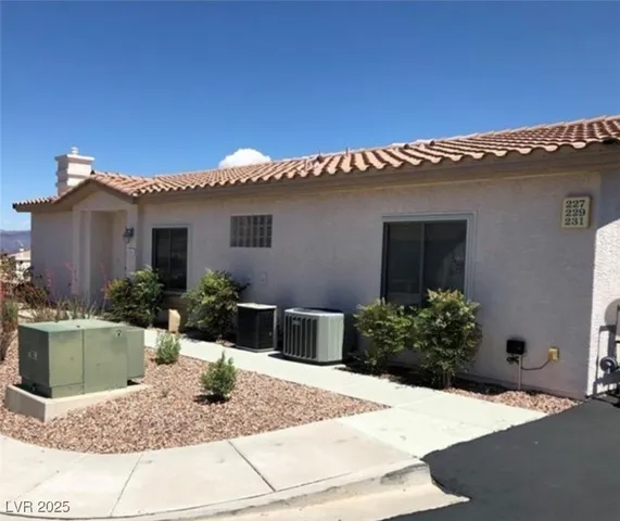 $379,900 | 227 Bighorn Drive, Boulder City, NV 89005