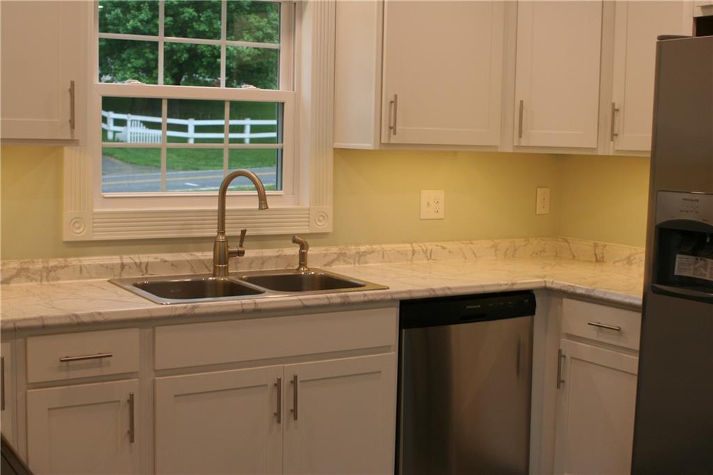1492 Hopewell Road Morganton, NC 28655 - Photo 9 of 46
