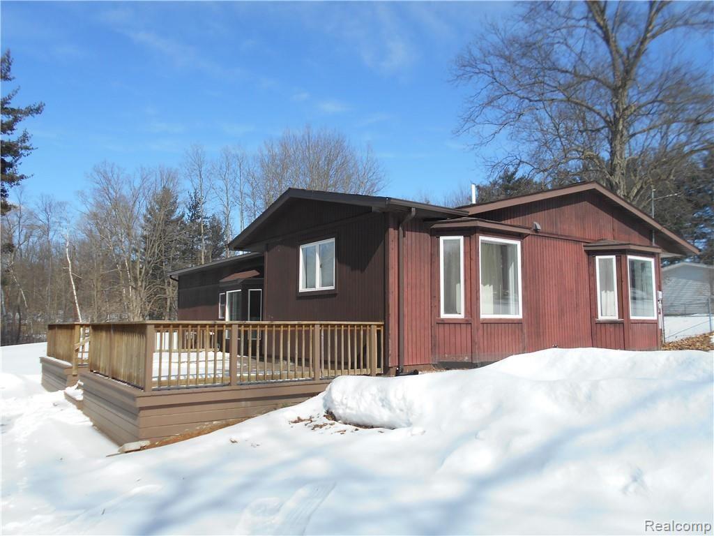 2265 King Road Lapeer, MI 48446 - Photo 2 of 17 DSCN0466.JPG