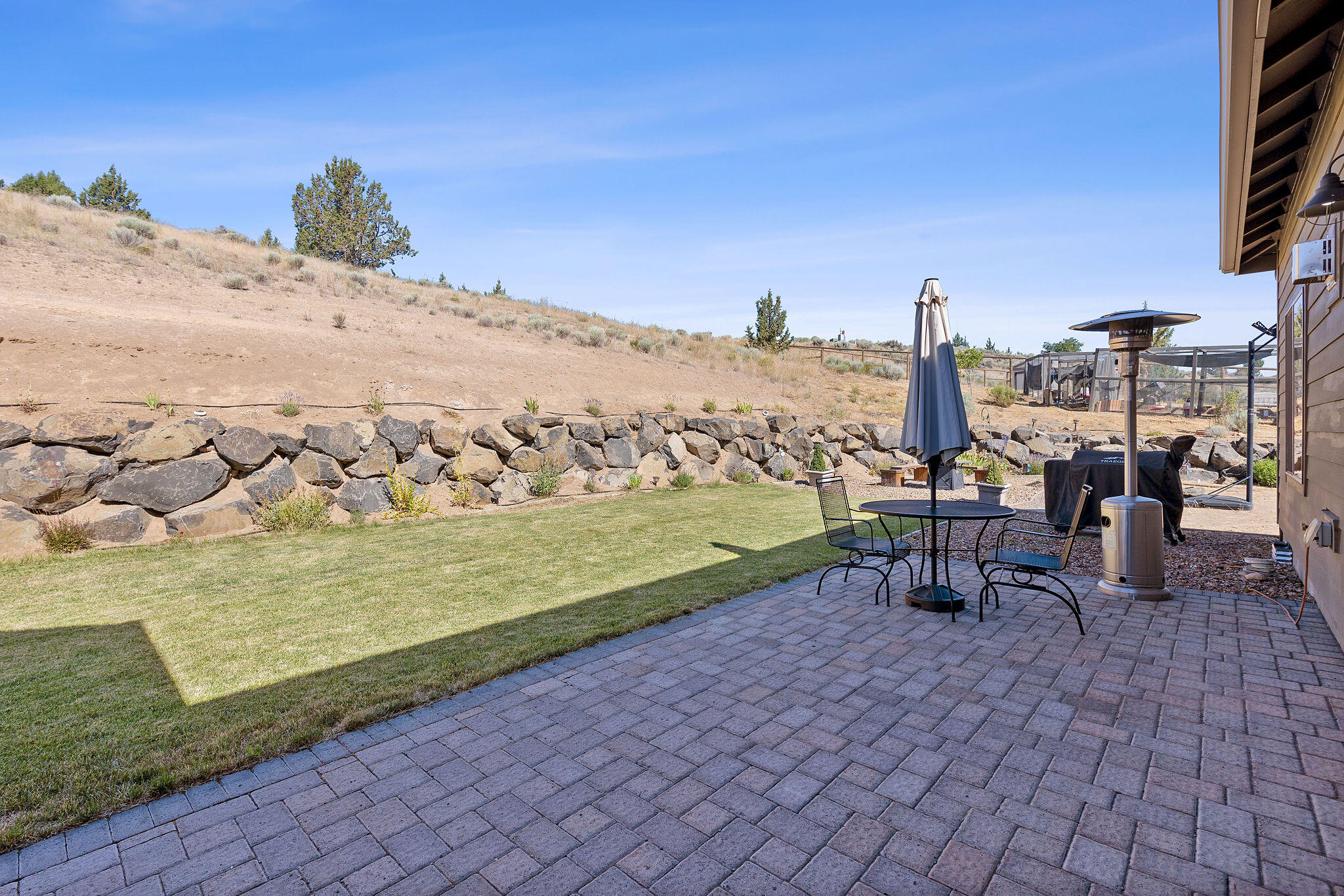 2273 Northeast Valley View Madras, OR 97741 - Photo 18 of 30