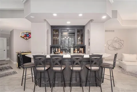 $850,000 | 5907 North Cosby Avenue, Kansas City, MO 64151