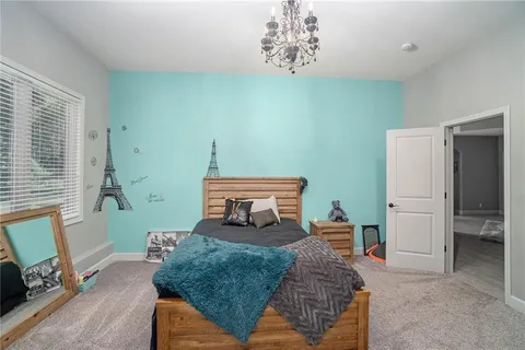 $850,000 | 5907 North Cosby Avenue, Kansas City, MO 64151