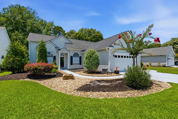 $389,900 | 1674 Sedgefield Drive, Murrells Inlet, SC 29576