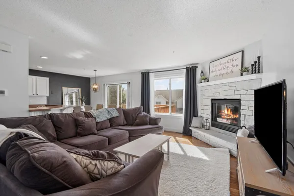 $375,000 | 495 Pleasant Court, Chaska, MN 55318