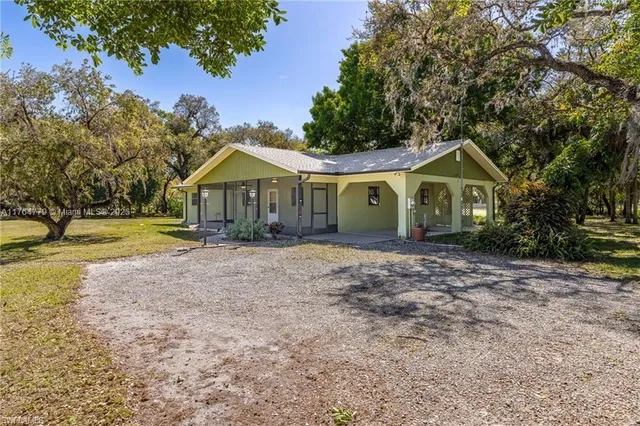 $1,400,000 | 5535 County Road 78, LaBelle, FL 33935