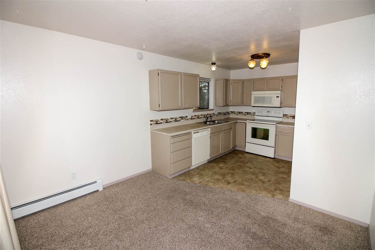 406 Ridges Boulevard, Unit 6 Grand Junction, CO 81507 - Photo 9 of 25 Gallery Image 9