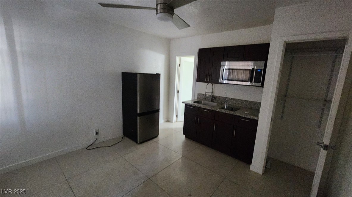 1401 East Carson Avenue, Unit 3 Las Vegas, NV 89101 - Photo 2 of 9