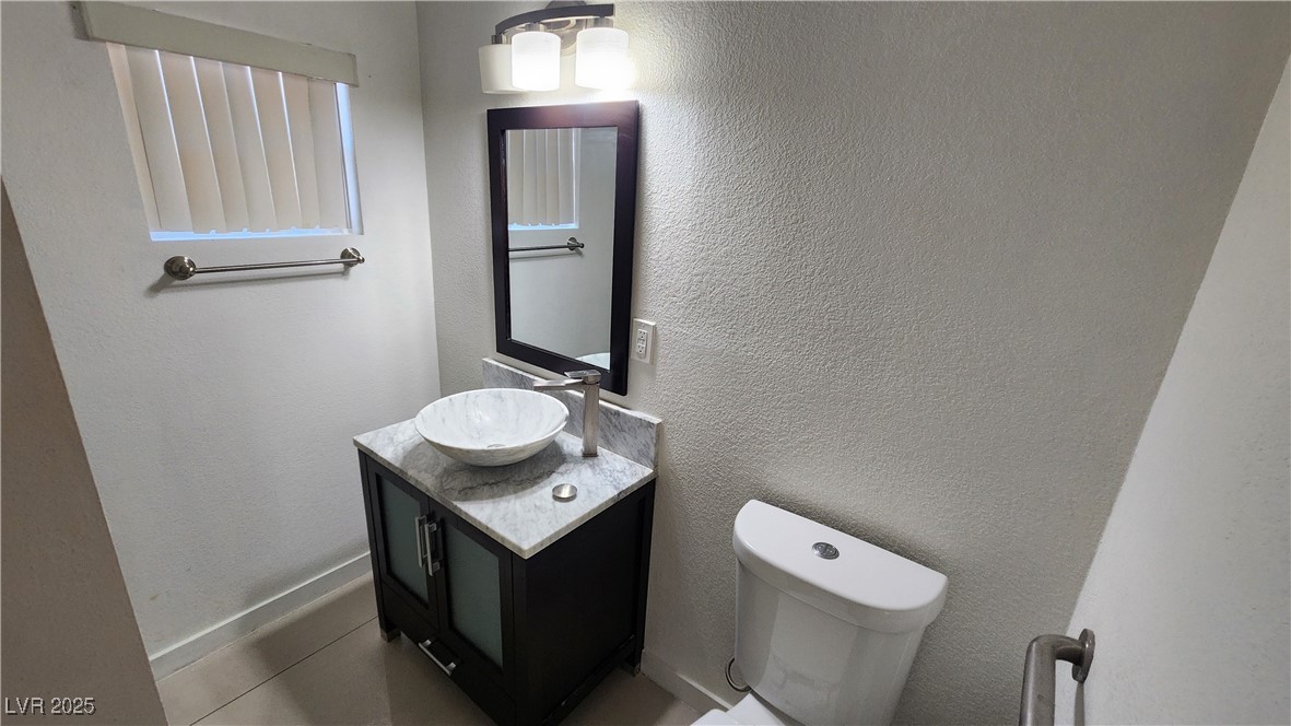 1401 East Carson Avenue, Unit 3 Las Vegas, NV 89101 - Photo 4 of 9