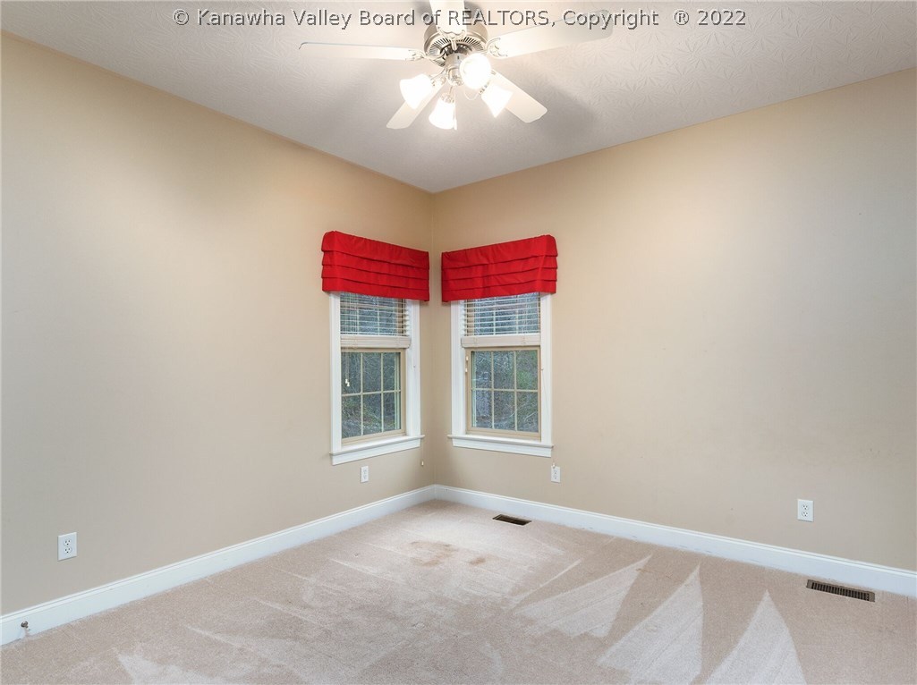 1068 Crestmont Road Hurricane, WV 25526 - Photo 14 of 23 Gallery Image 14