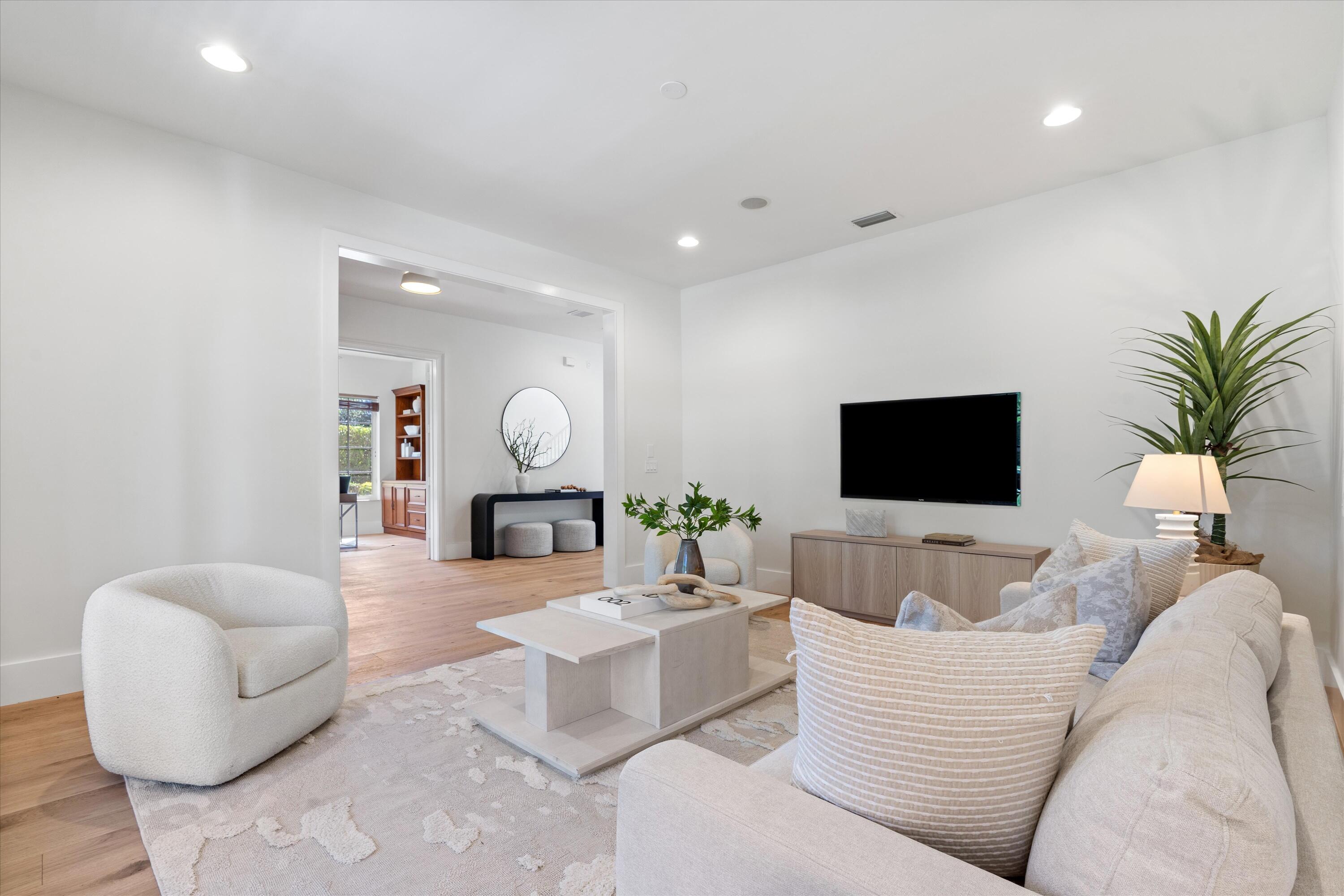 142 Segovia Way Jupiter, FL 33458 - Photo 20 of 43 TV or LR