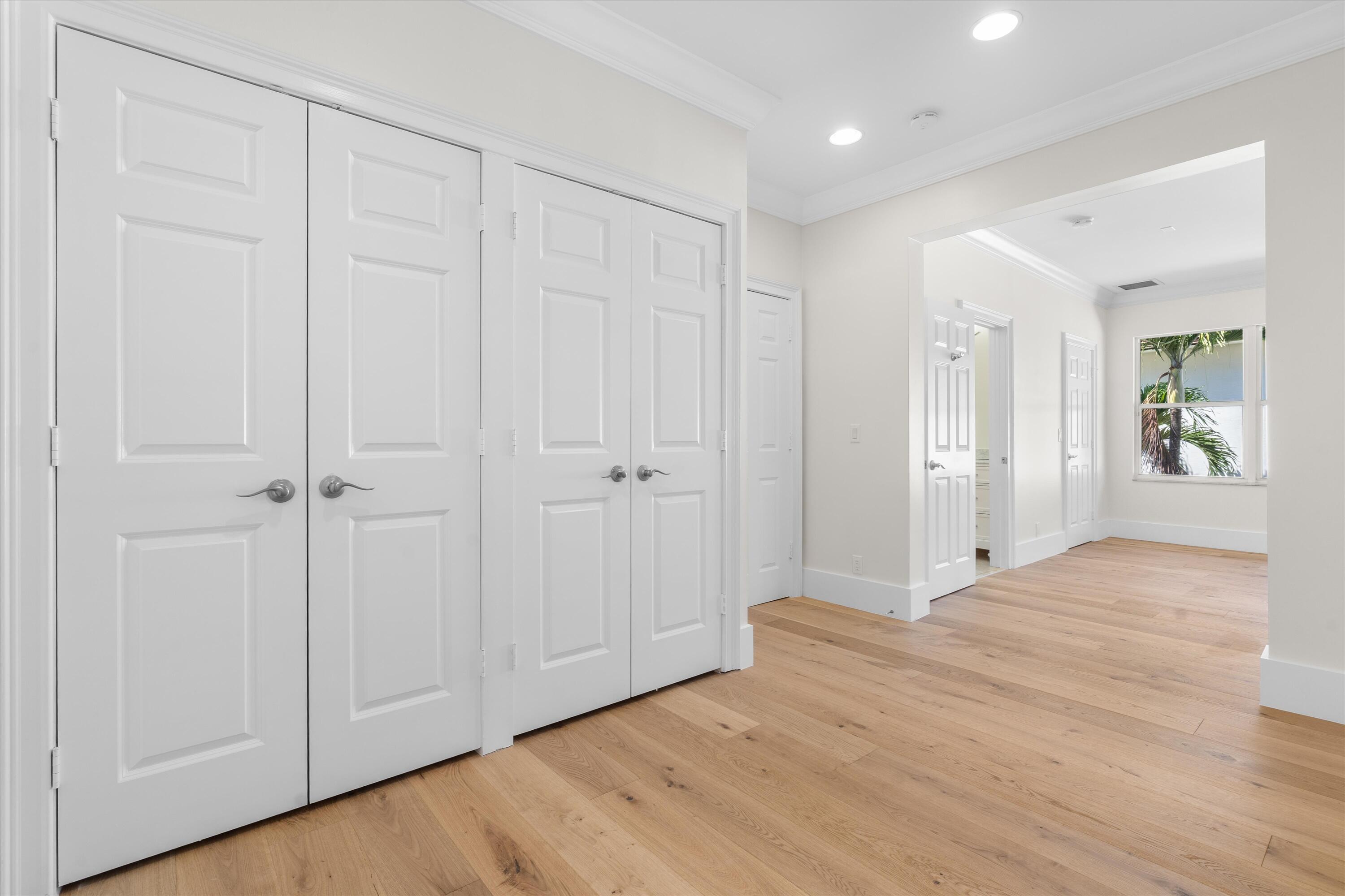 142 Segovia Way Jupiter, FL 33458 - Photo 29 of 43 Extra storage