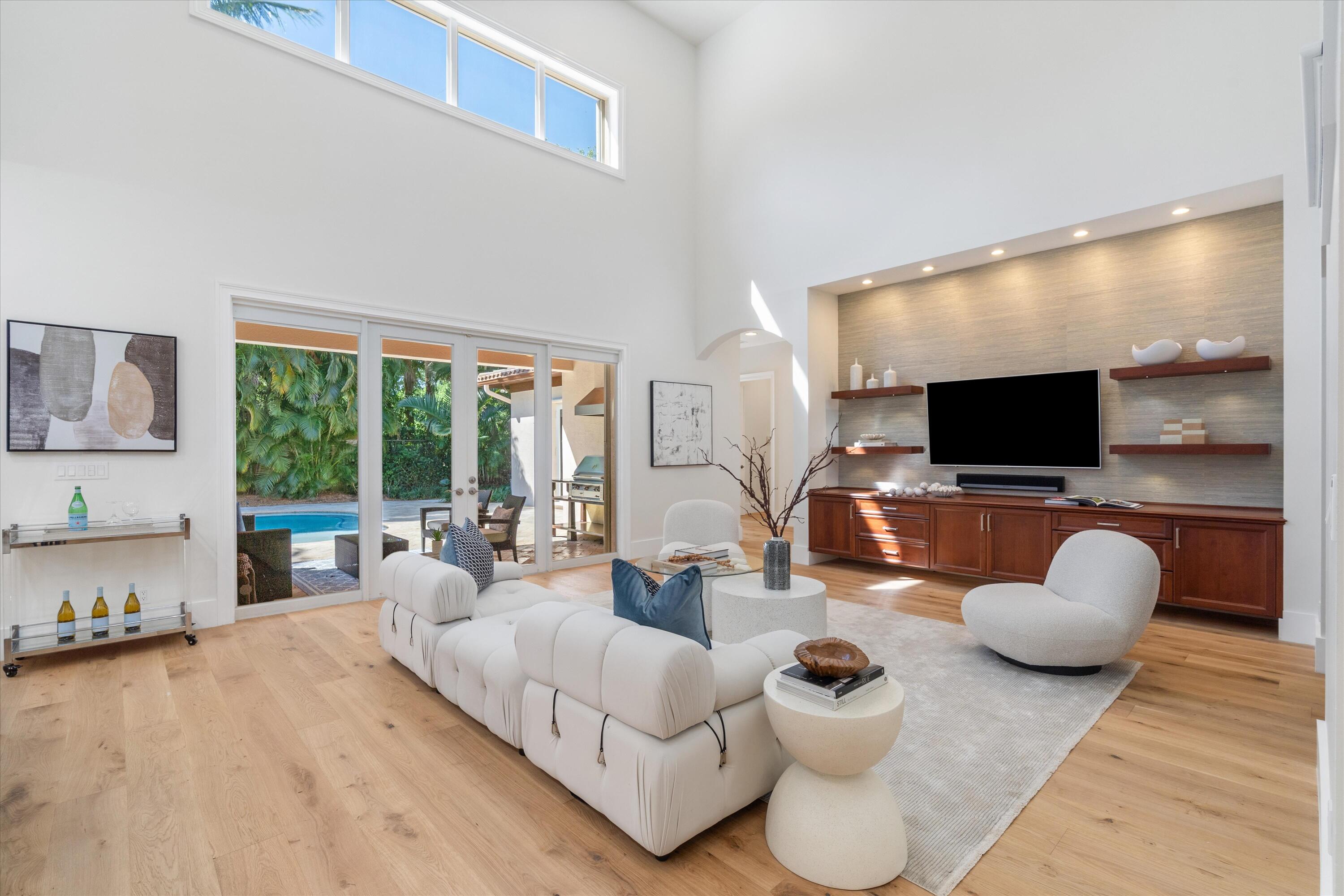 142 Segovia Way Jupiter, FL 33458 - Photo 7 of 43 Open-concept living