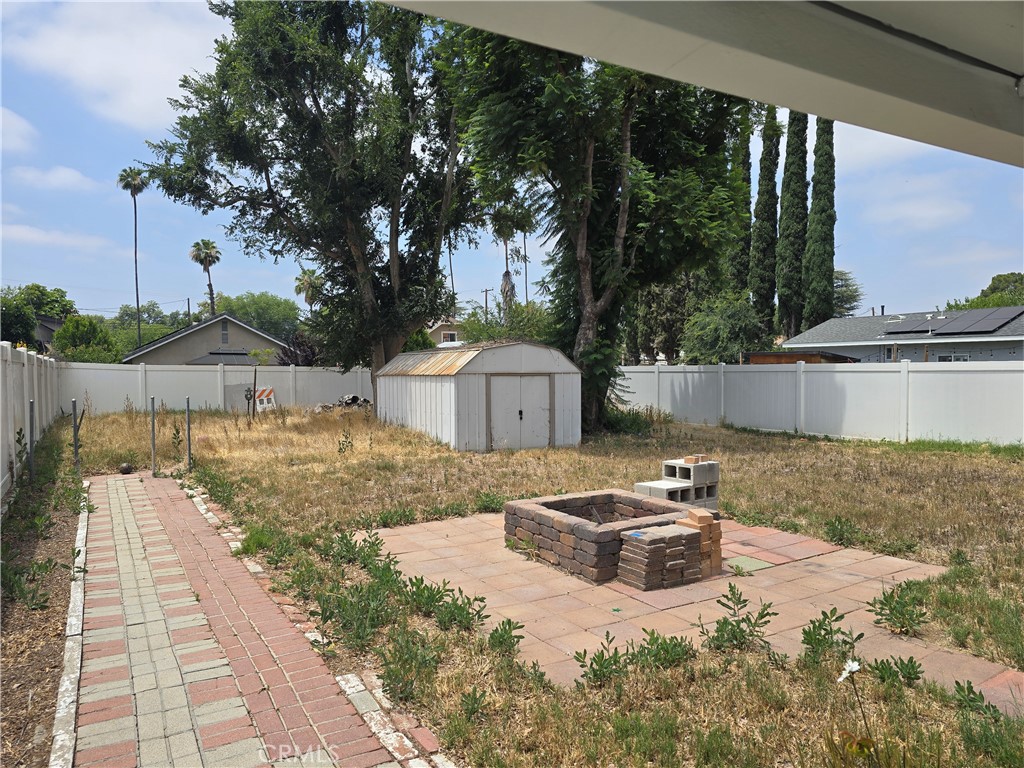 3516 McKinley Street Riverside, CA 92506 - Photo 5 of 6 Back yard with vinyl fencing, and lots of room to expand!
