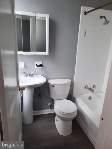 $875 | 12 South Filbert Street, Unit B6, Mechanicsburg, PA 17055