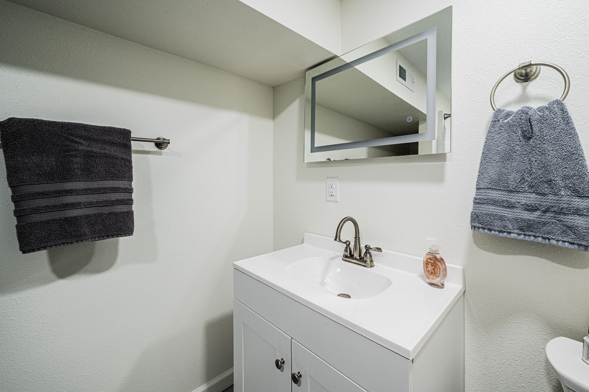 273 Shady Acres Road Lucas, KY 42156 - Photo 34 of 41 Bathroom 3