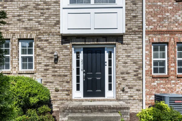 $2,295 | 2718 Dracut Lane, Nashville, TN 37211