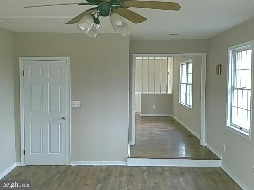 12150 Wachter Road Union Bridge, MD 21791 - Photo 2 of 30 Living Room