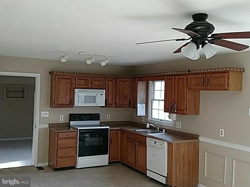 12150 Wachter Road Union Bridge, MD 21791 - Photo 3 of 30 Kitchen