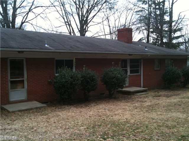 702 Rockspring Road High Point, NC 27262 - Photo 10 of 11 Exterior Back.