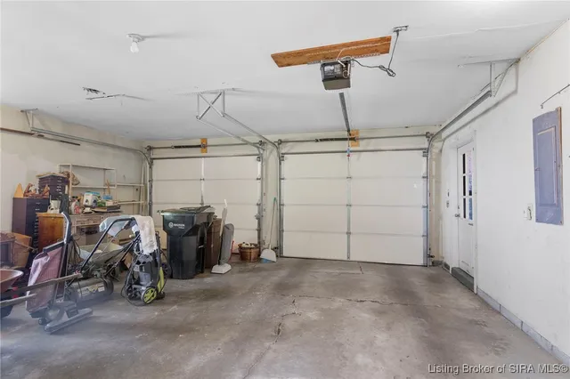 $309,999 | 2129 Seneca Drive, Madison, IN 47250