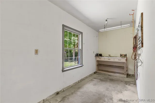 $309,999 | 2129 Seneca Drive, Madison, IN 47250