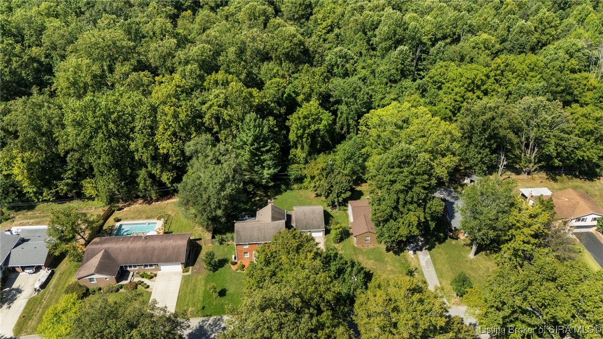 2129 Seneca Drive Madison, IN 47250 - Photo 5 of 45