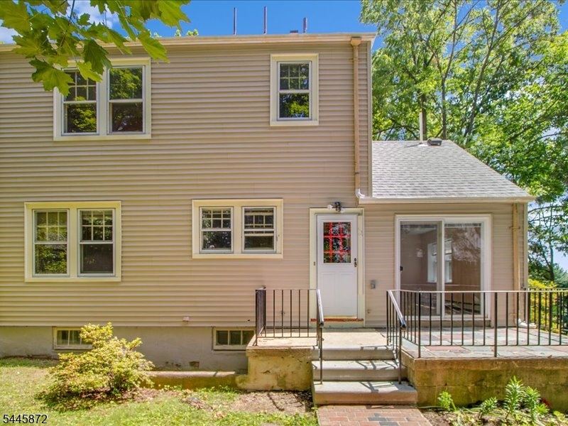 35 Jordan Terrace Dover, NJ 07801 - Photo 2 of 33