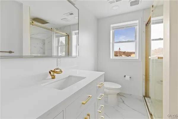 $2,000 | 238 Oriskany Boulevard, Unit 1, Whitestown, NY 13492