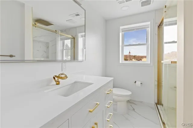 $2,000 | 238 Oriskany Boulevard, Unit 1, Whitestown, NY 13492