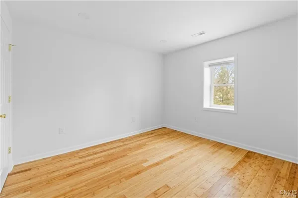 $2,000 | 238 Oriskany Boulevard, Unit 1, Whitestown, NY 13492