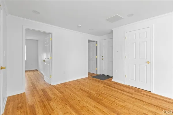 $2,000 | 238 Oriskany Boulevard, Unit 1, Whitestown, NY 13492