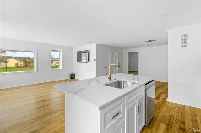 $2,000 | 238 Oriskany Boulevard, Unit 1, Whitestown, NY 13492