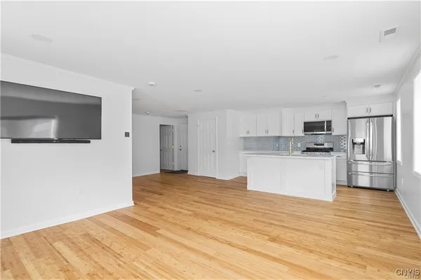 $2,000 | 238 Oriskany Boulevard, Unit 1, Whitestown, NY 13492