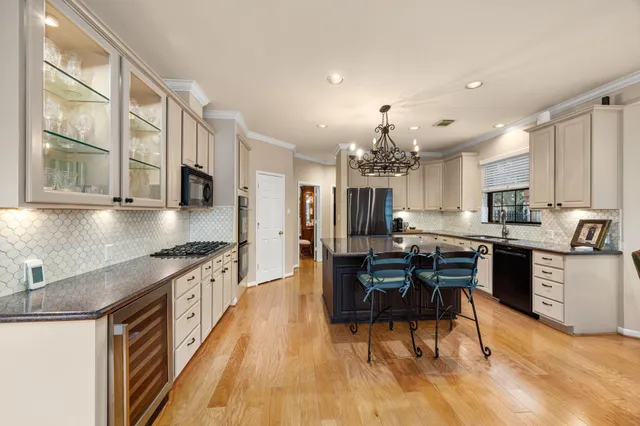 $425,000 | 18823 Cypress Mountain Drive, Spring, TX 77388