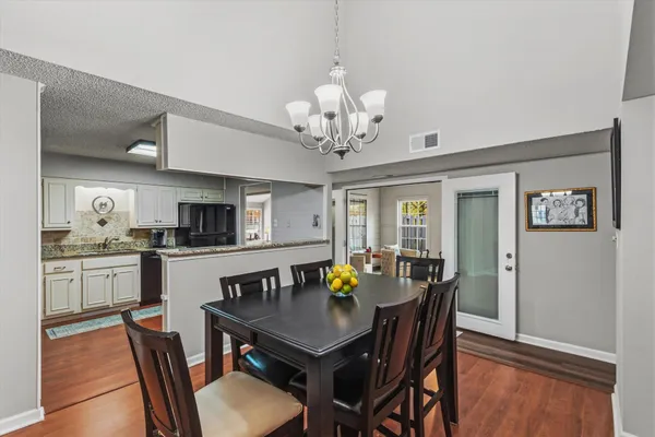 $350,000 | 8117 Mistywood Lane, Unit 9, Memphis, TN 38138