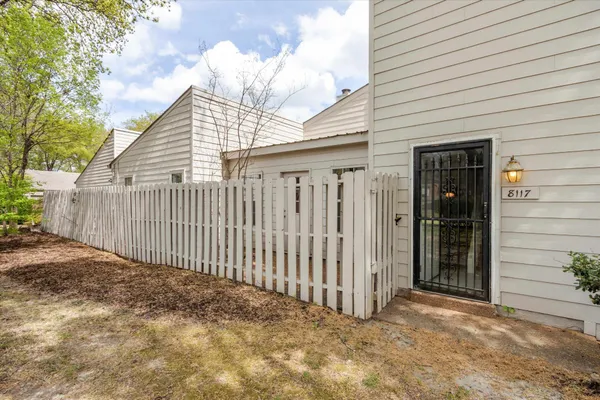 $350,000 | 8117 Mistywood Lane, Unit 9, Memphis, TN 38138